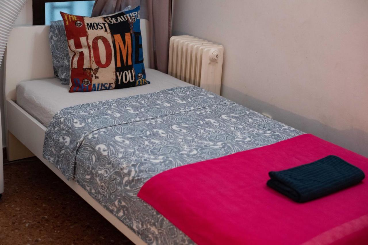 Eixample Private Rooms Barcelona Luaran gambar